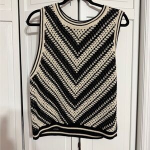 GAP Black and Cream Chevron Tank Top